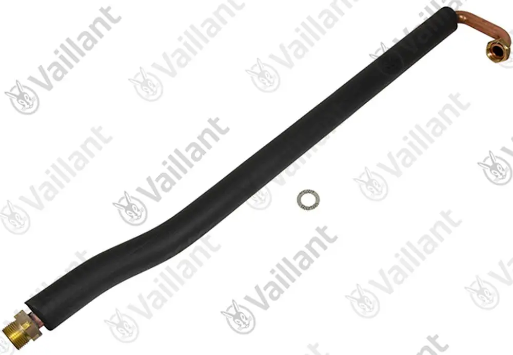 Vaillant Rohr mit einer gebogenen Form und einer schwarzen Gummibeschichtung. Eine Metallverschraubung und eine Kupferverbindung sind an den Enden sichtbar.